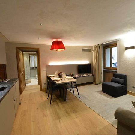 Le Reve Charmant Apartments - Via Sant'Orso,2 Aosta Bagian luar foto